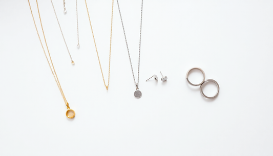 Minimal Jewelry Styling Tips to Elevate Any Outfit Instantly ✨